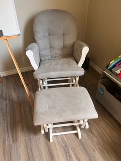 Glider Rocking Chair with Ottoman