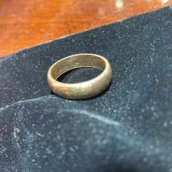 14 Kt Gold Ring 