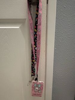 Name tag holder