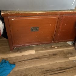 Dresser