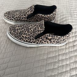 Cans Cheetah Deluxe Comfort Shoes