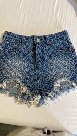 Short adika “s”