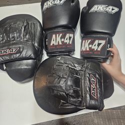 Boxing Gloves 