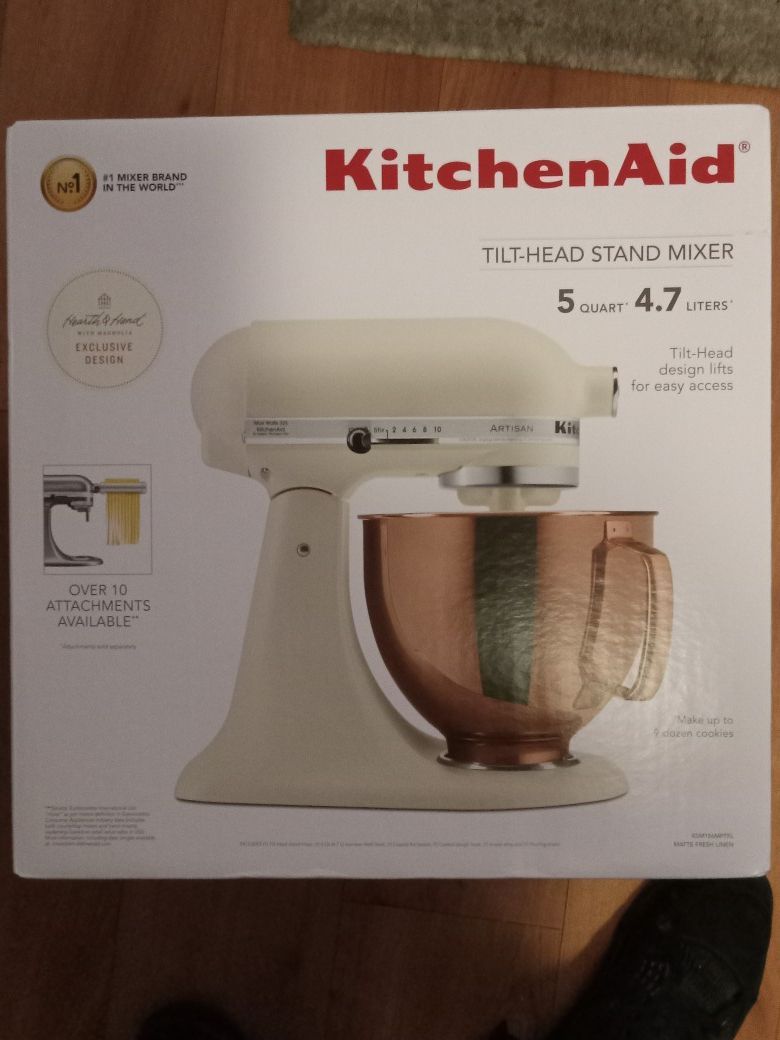 KitchenAid 5qt 10-Speed Stand Mixer with Copper Bowl Fresh Linen - Hearth & Hand™ with Magnolia