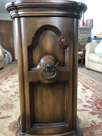 Beautiful small chest