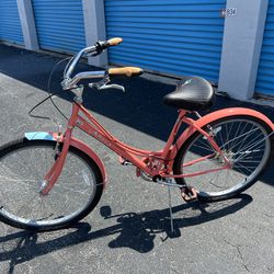 *Needs to be repaired* Schwinn Pink Women's 26" Beach Cruiser Bike Bicycle! Missing chain, needs brakes fixed. 