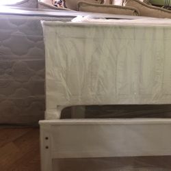 Twin Size Bed 