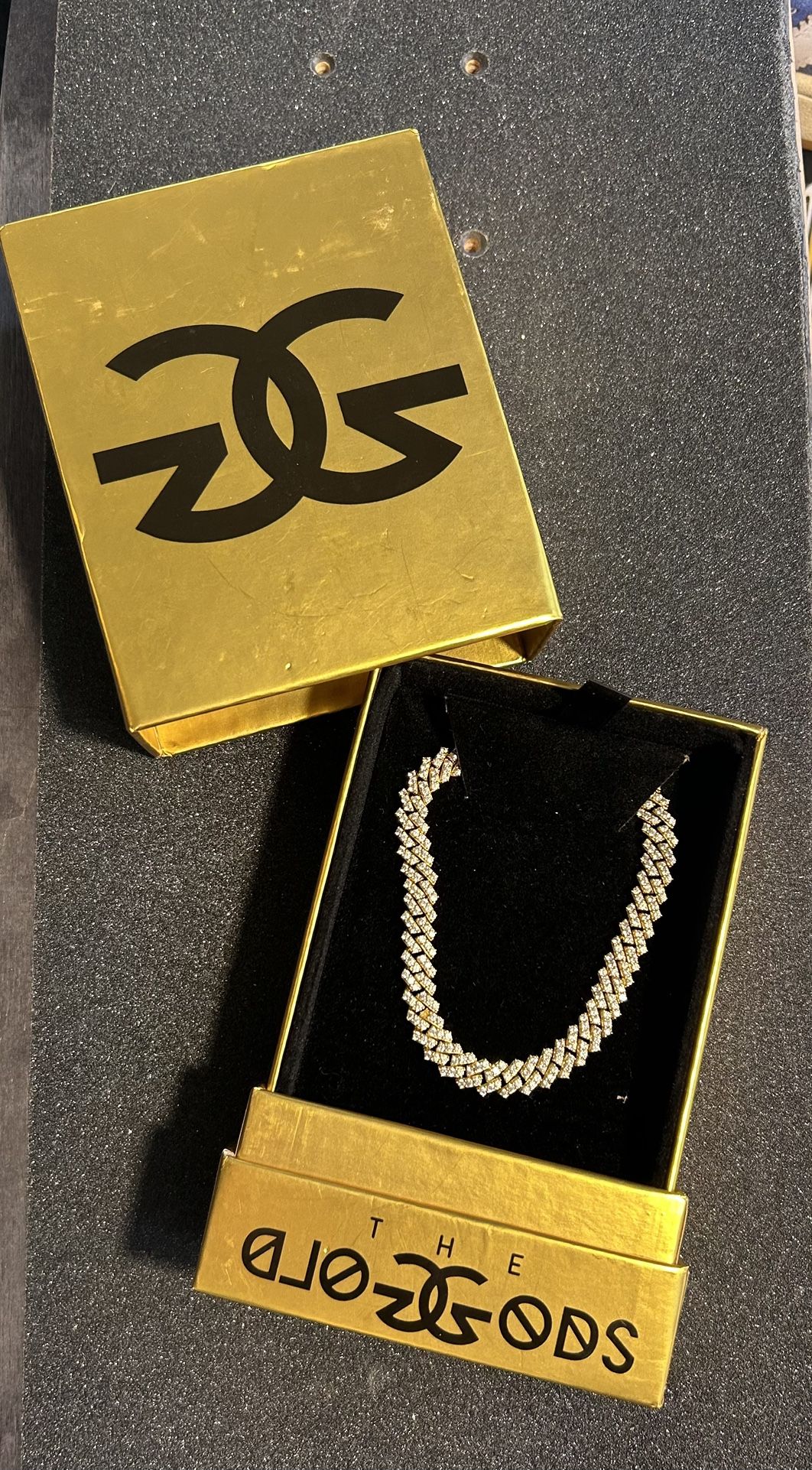 18inch Gold Chain 18K Gold - $200 retail