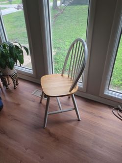 Dining chairs (4)