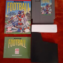 Nintendo NES Games- NES Play Action Football (Complete in Box)