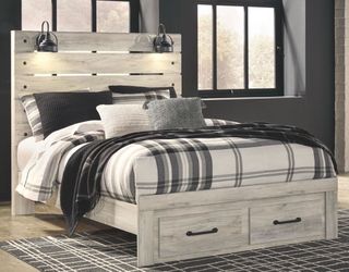 Cambeck Queen Storage Bed