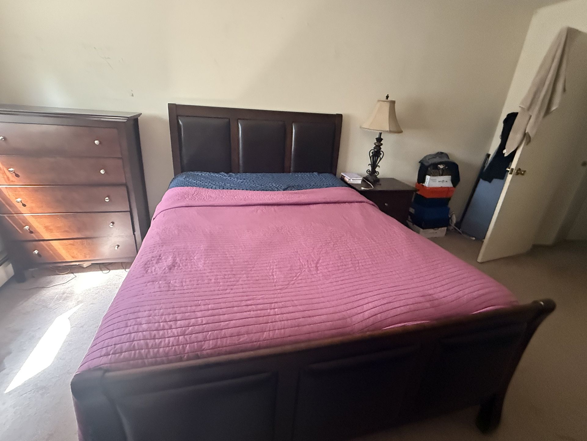 Queen Size Bed + 2 Dressers + Lamp Stand + Mattresses + Box