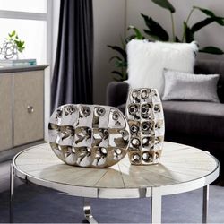 Chrome vases(2)