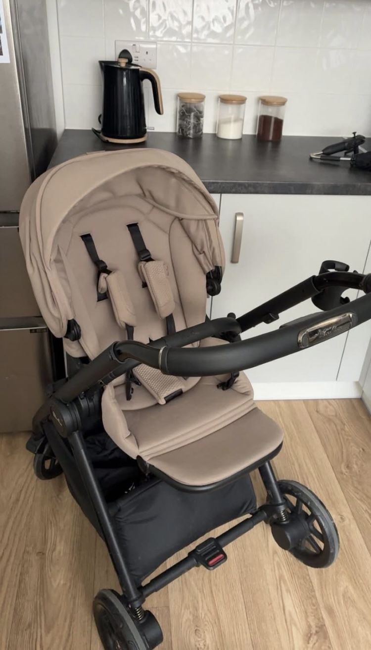 silver-cross-reef-Stroller