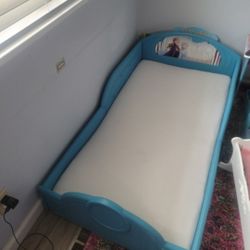 Frozen Toddler Bed With Mattress 