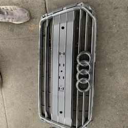 2017-2019 Audi A4 Grille