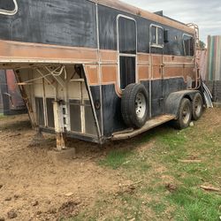 2 horse trailer 