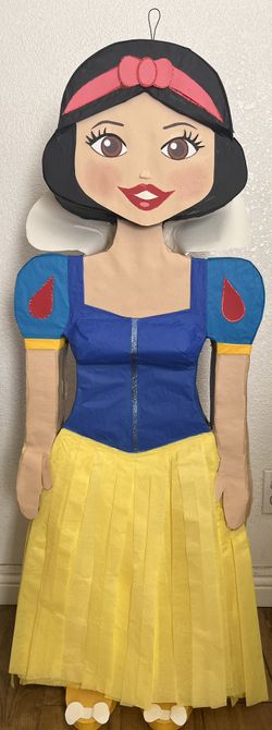 Snow White Pinata