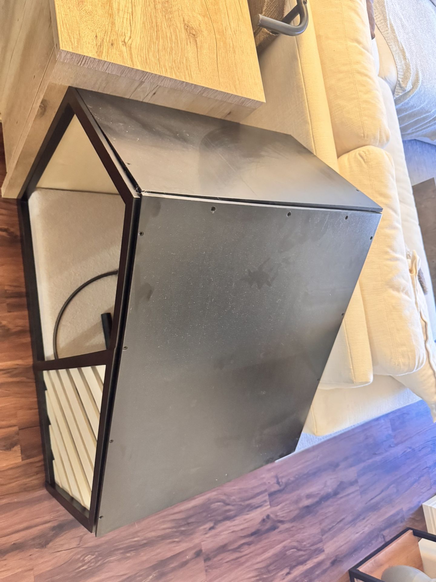 Dog House - medium Size Dogs