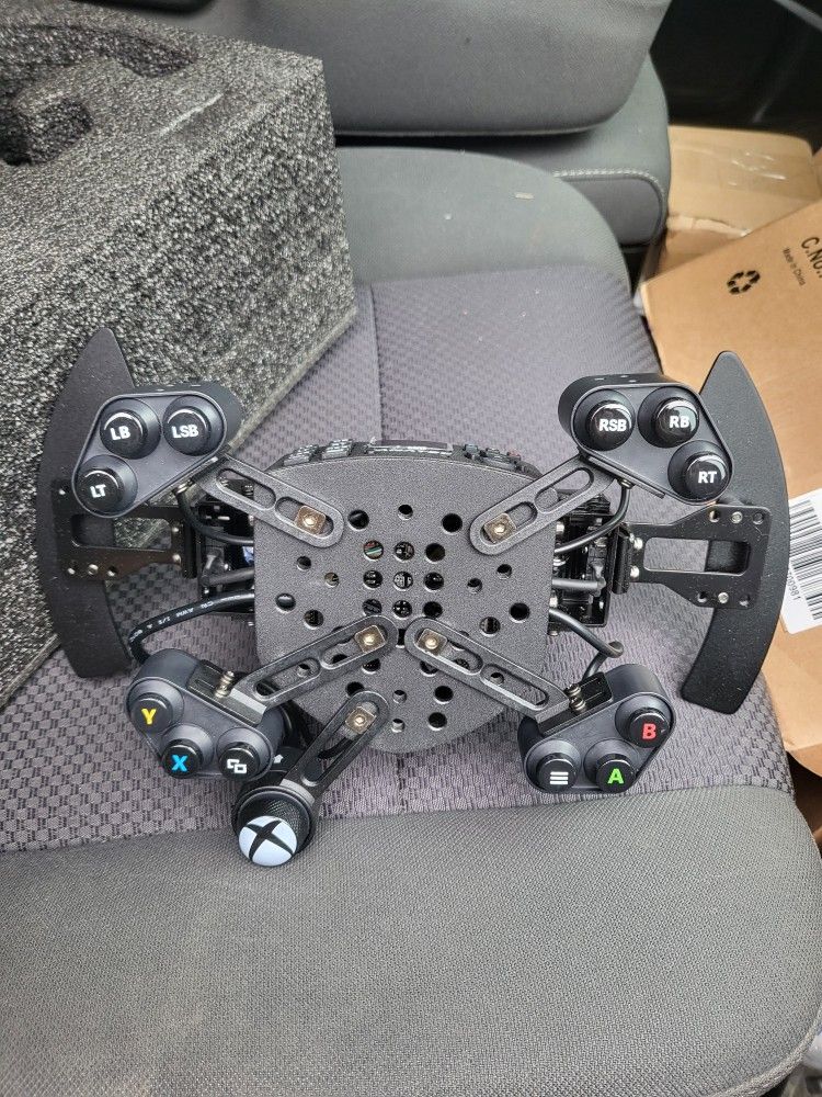 Fanatec clubsport universal hub & Wheel For xbox