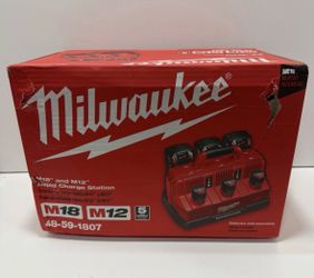 Milwaukee 48-59-1807 M18 & M12 Lithium-Ion Rapid Charge Station