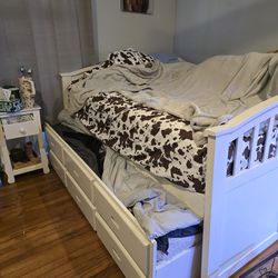 Stanley Young America Captains Full over Twin Trundle Bed with 3 Drawers White