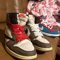 Jordan 1’s Travis Scott 