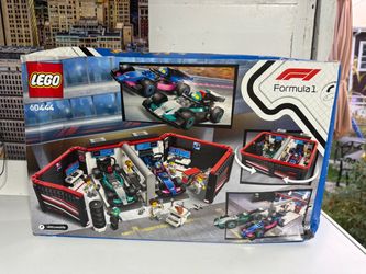 LEGO City Formula 1 Garage & Mercedes-AMG & Alpine Cars