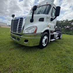 2018 Freightliner Cascadia Single Axle 