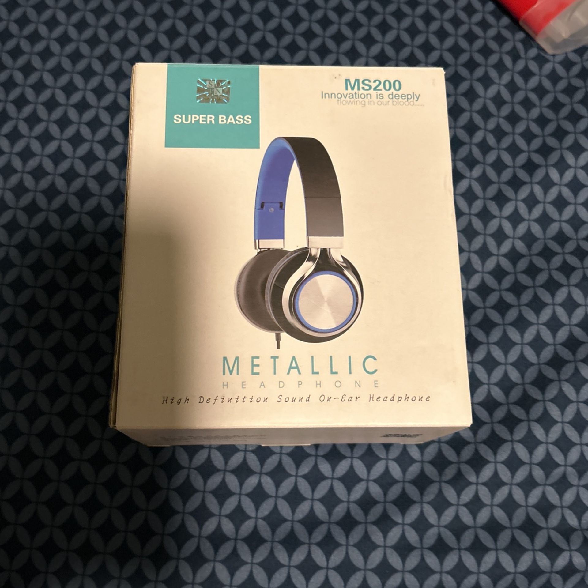 headphones (no mic)