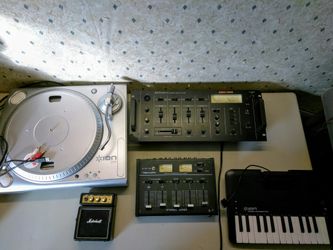 OLD STUDIO EQUIPMENT USB PIANO RECORD PLAYER READ DETAILS