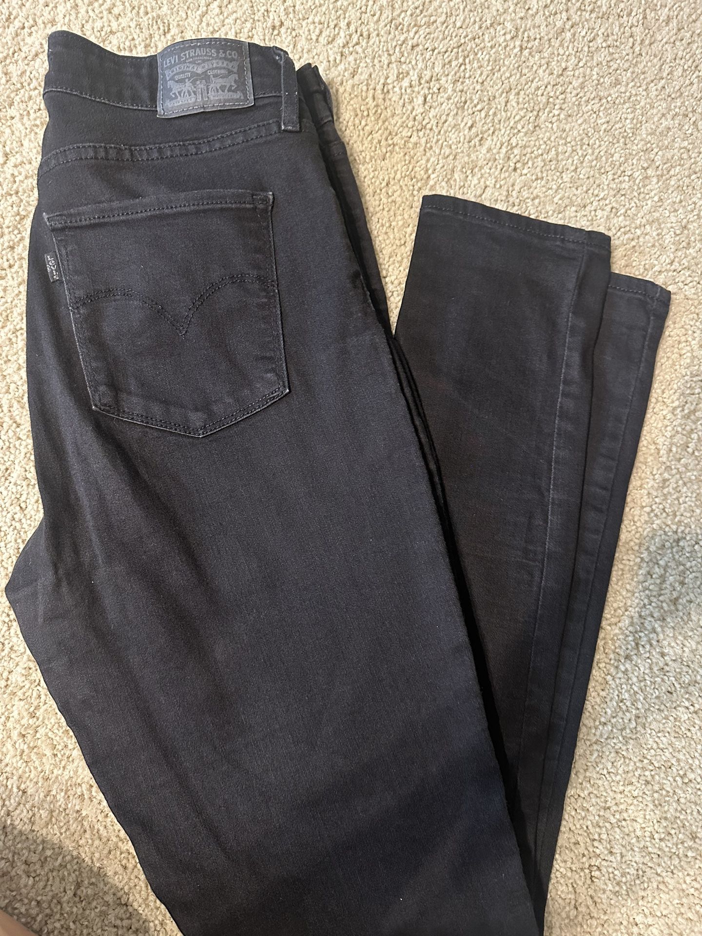 LEVI Black Skinny Jeans Size 31