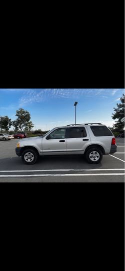 2004 Ford Explorer
