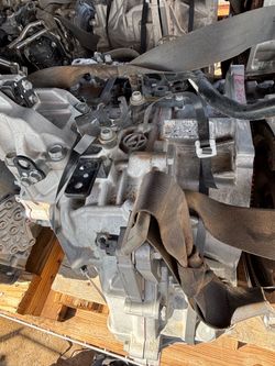 2017 / 2018 Kia forte 2.0 Transmision part