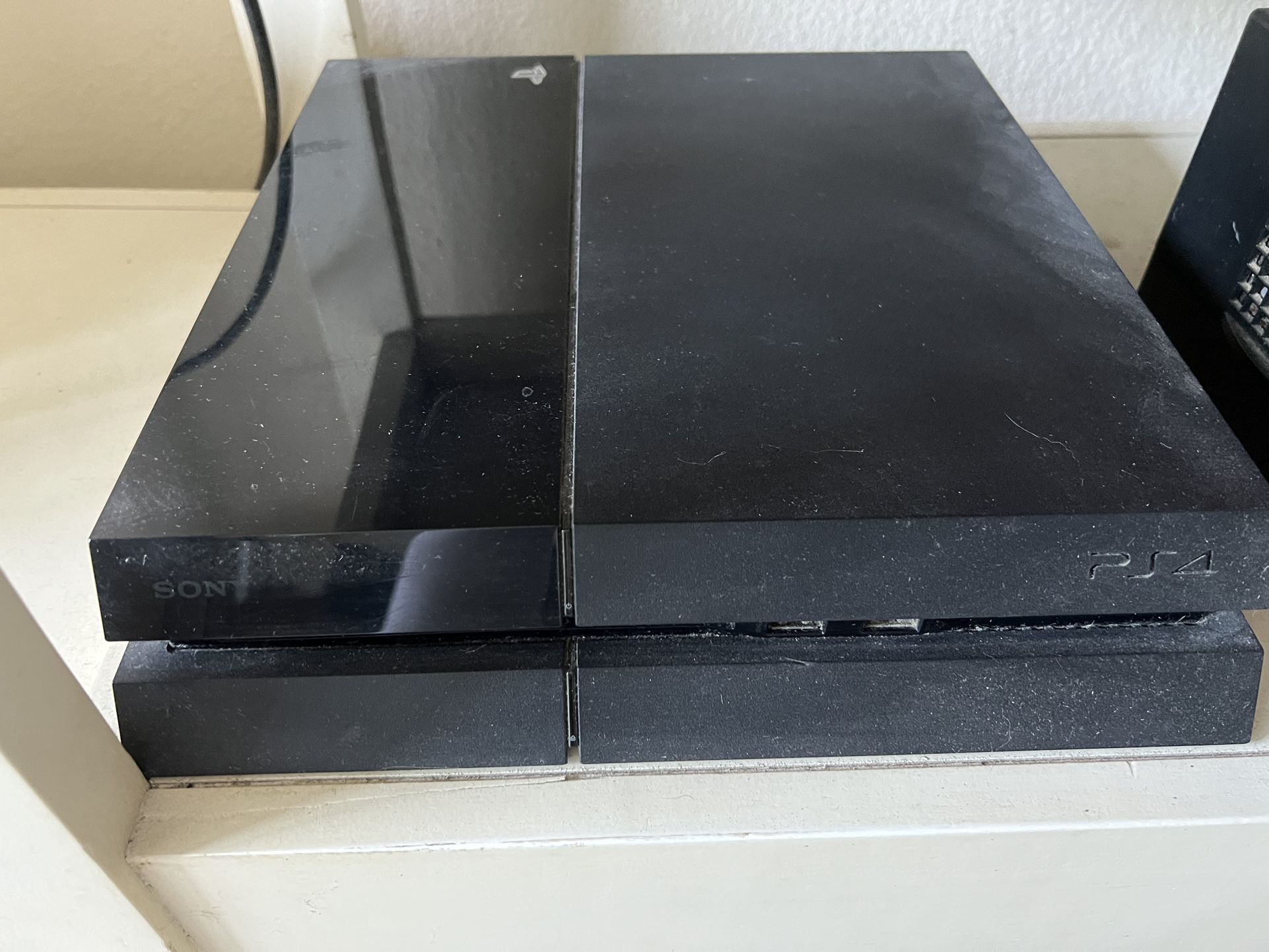 PS4