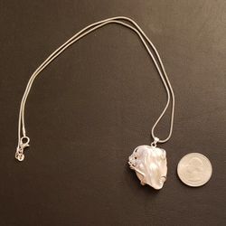 Mother Of Pearl Pendant on .925 Silver 20 Inch Chain