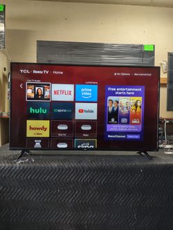 43 inch TCL Roku 4k smart TV beautiful tv comes with remote control shows great quality clear picture works perfect guaranteed
