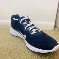 Nike resolution 6 next nature