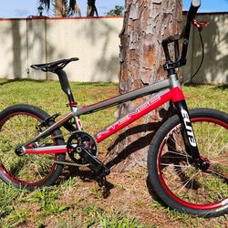 2013/14 Intense Phenom Pro XL BMX