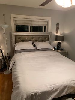 Bedroom set