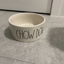 2 dog bowls