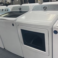 New Scratch And Dent GE Profile Washer And Dryer Set. 1 Year Warranty 
