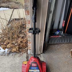 Toro Power Shovel