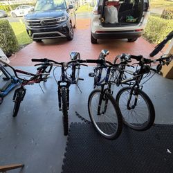 4-Bike Garage Sale! Great Setup