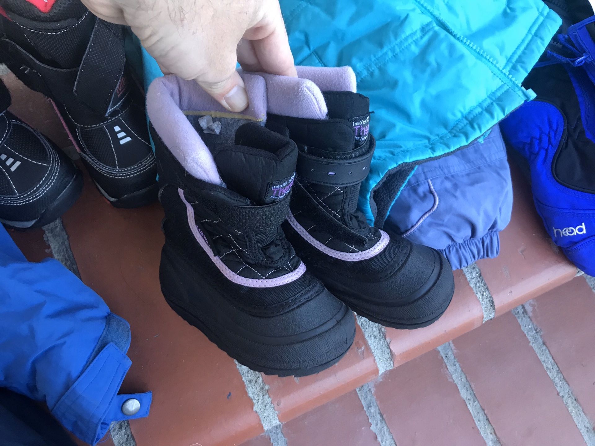 Toddler snow boots size 6