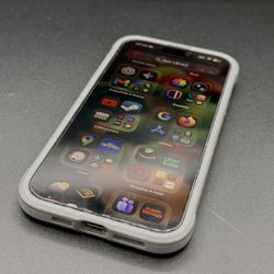 iPhone 15 Pro Max 256 - Unlocked - Excellent Condition