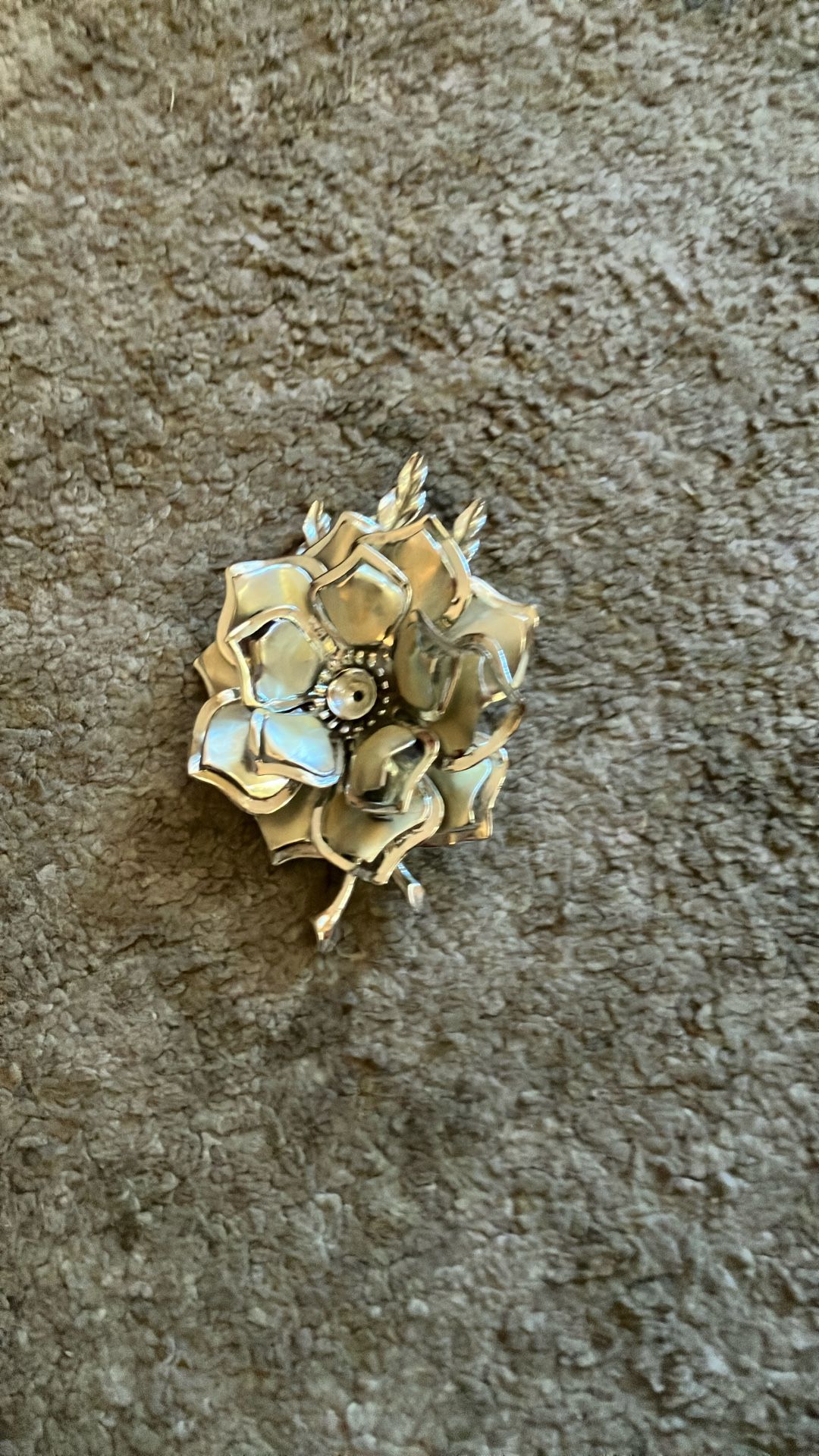 Flower Pin
