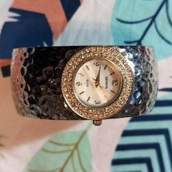 Geneva Elite Silver And Gold Vintage Hammered Cuff Watch