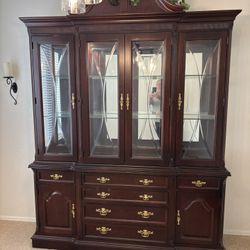 Bassett Hutch With Touch Light Hinges