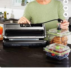 FoodSaver FM5460 2-in-1 Food Preservation System Vacuum Sealer